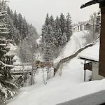Appartement Mit Traumblick, Grossem Balkon Und Terrasse *