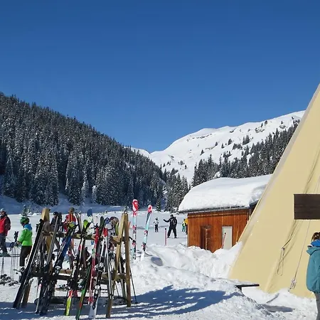 Apartment Mit Traumblick, Grossem Balkon Und Terrasse Laax