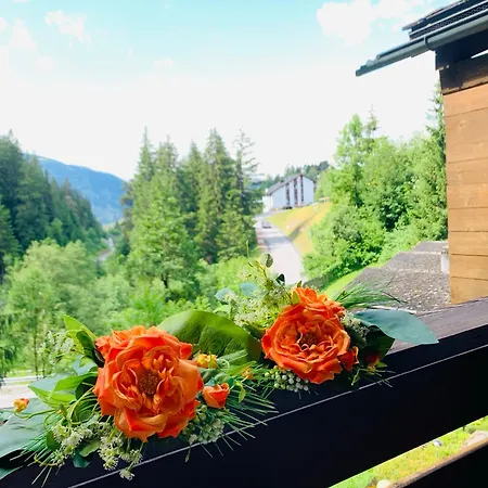 Mit Traumblick, Grossem Balkon Und Terrasse * Laax