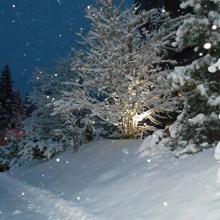 Mit Traumblick, Grossem Balkon Und Terrasse Laax