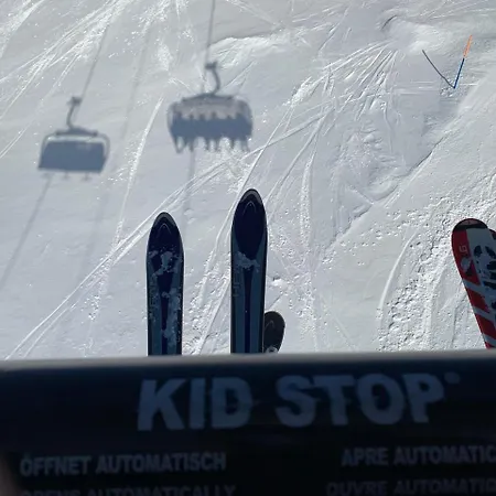 Appartement Mit Traumblick, Grossem Balkon Und Terrasse *