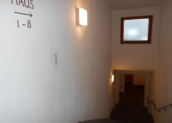 Mit Traumblick, Grossem Balkon Und Terrasse