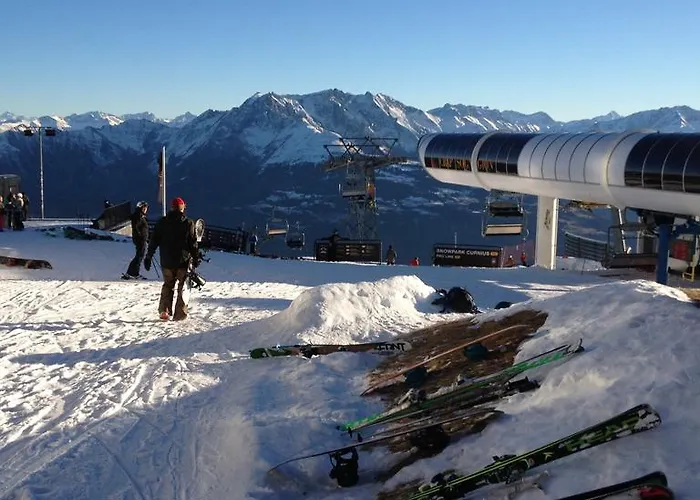 Mit Traumblick, Grossem Balkon Und Terrasse * Laax