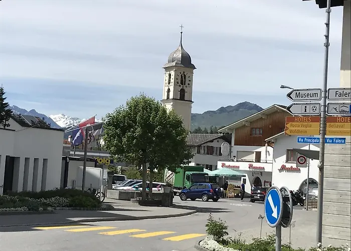 Mit Traumblick, Grossem Balkon Und Terrasse Apartment