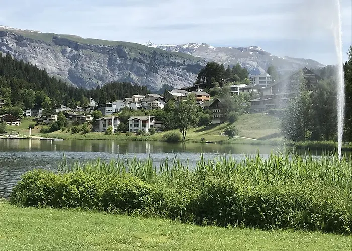 Mit Traumblick, Grossem Balkon Und Terrasse * Laax