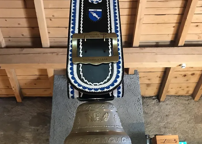 Mit Traumblick, Grossem Balkon Und Terrasse