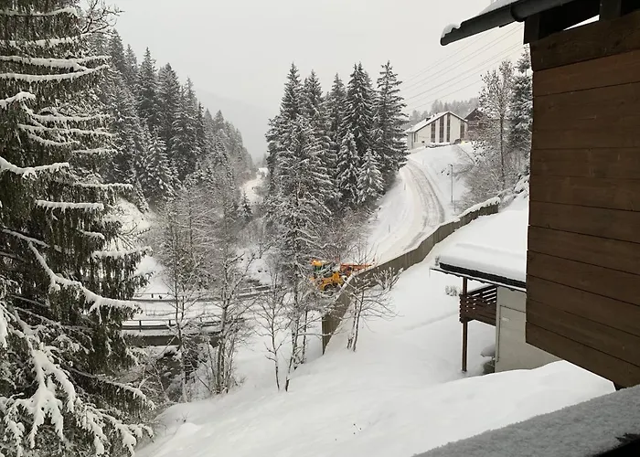 Mit Traumblick, Grossem Balkon Und Terrasse * Laax