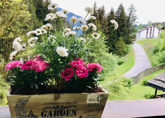 Mit Traumblick, Grossem Balkon Und Terrasse * Laax