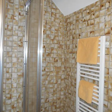 Mit Traumblick, Grossem Balkon Und Terrasse *